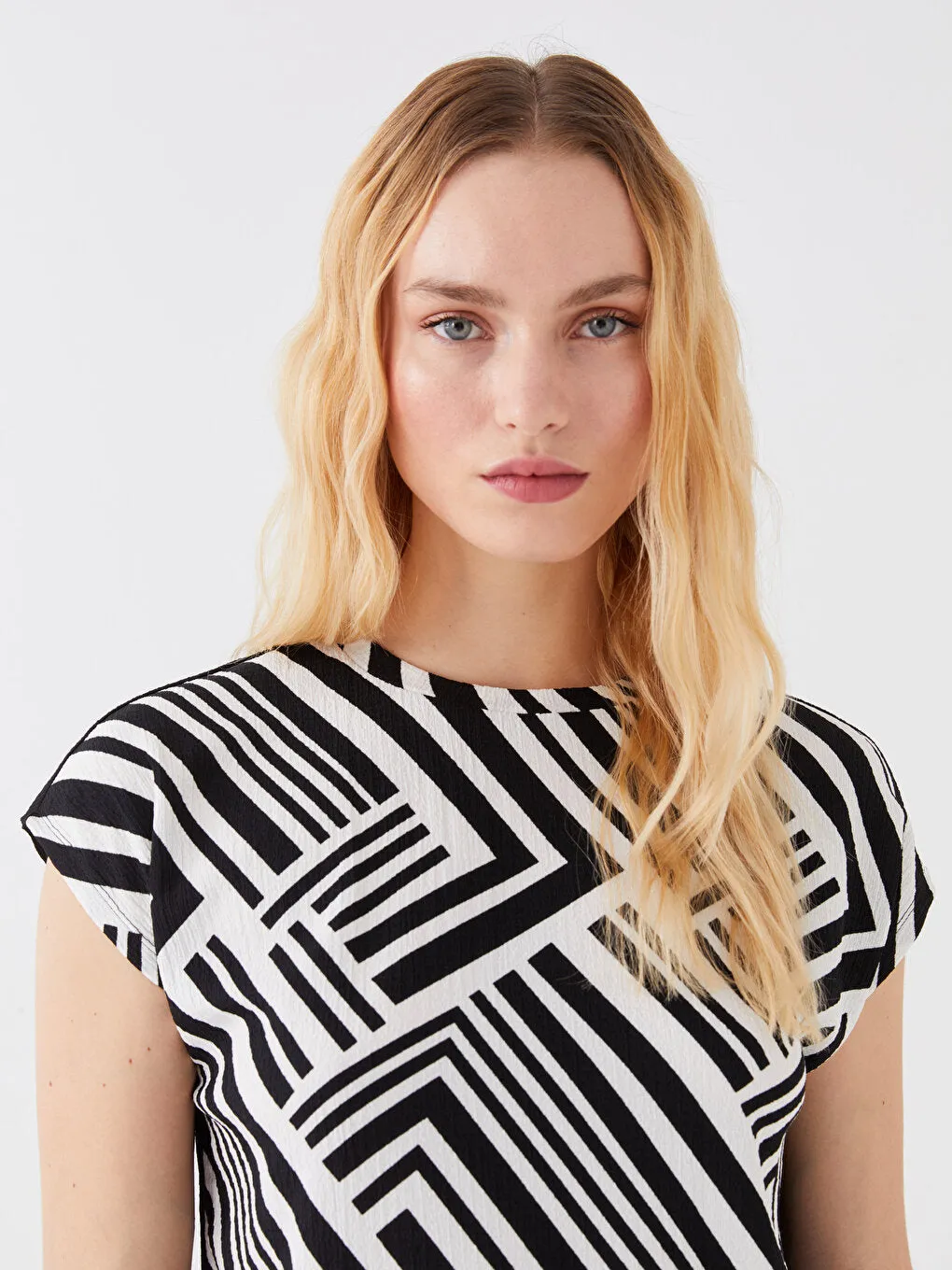 Crew Neck Patterned Short Sleeve Women's T-Shirt