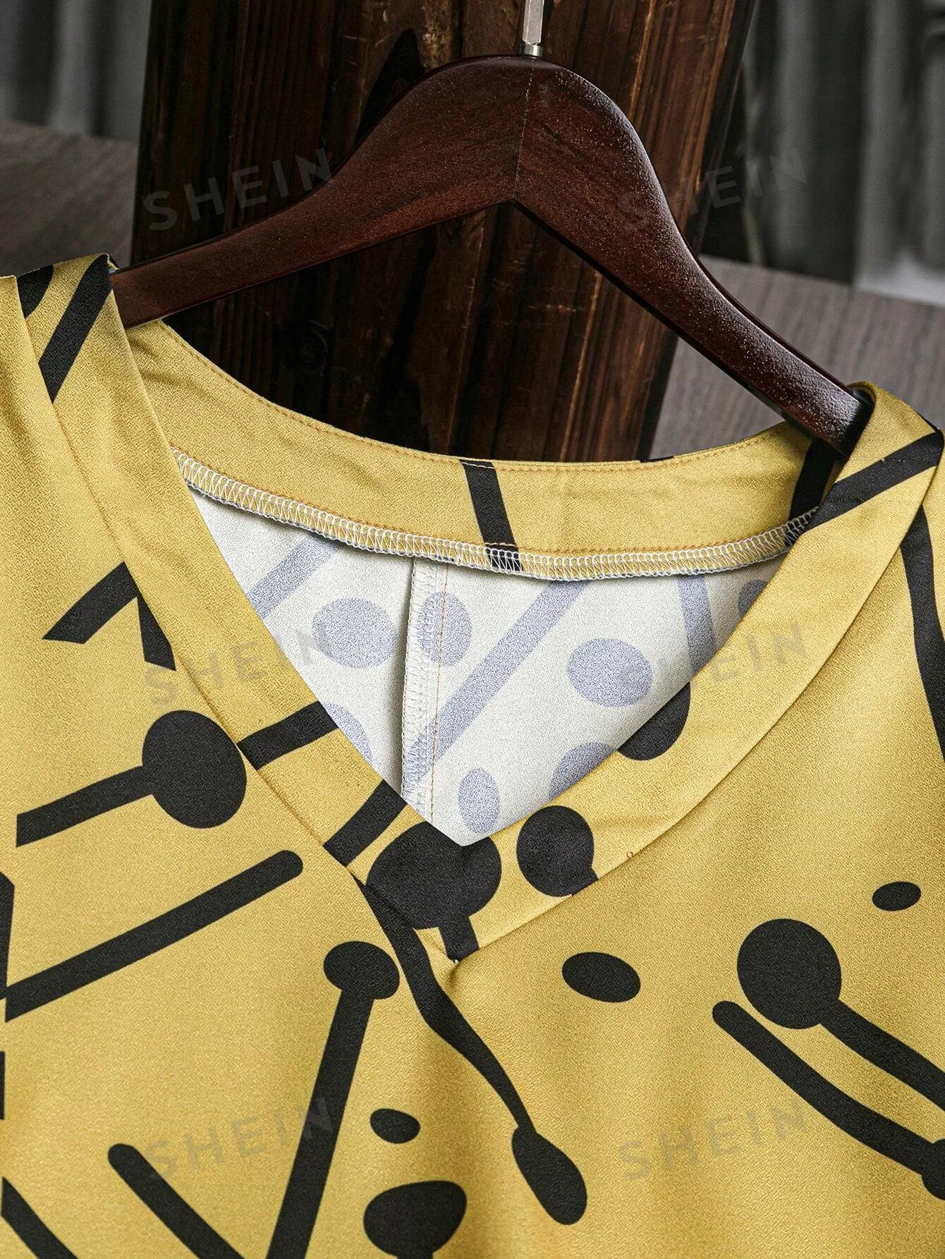 EMERY ROSE Summer V-Neck Plus Size Women's Geometric Printed Casual T-Shirt Dress
