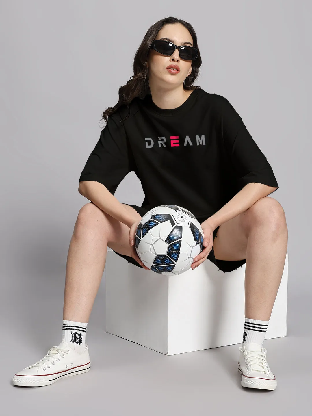 WOMEN'S FANCY DREAM OVER-SIZED T-SHIRT (BLACK)