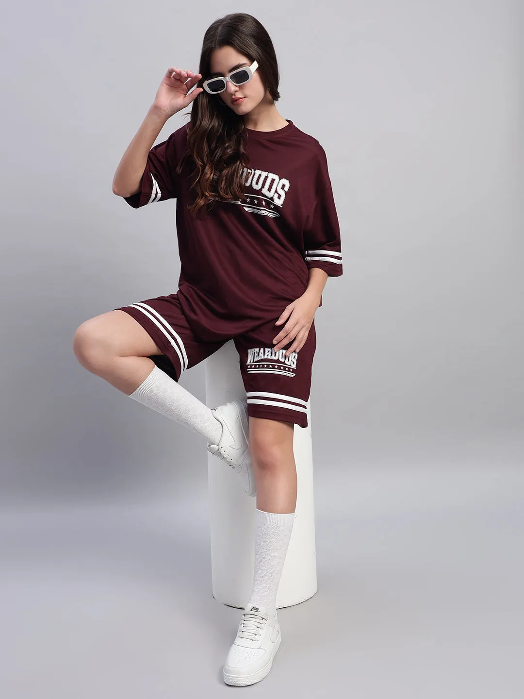 Women's Groovy Over-Sized T-Shirt (Wine)